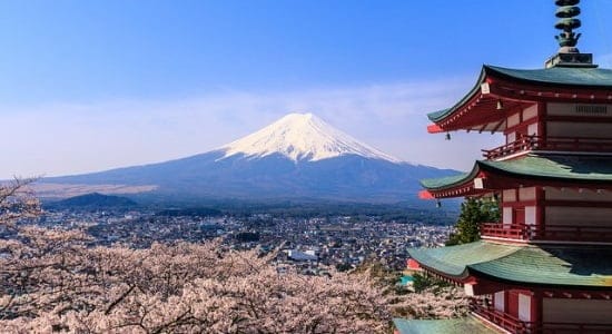 Keindahan-Pagoda-Chureito-dan-Gunung-Fuji-2