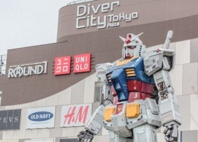 Produk-Anime-di-Jepang-Gundam-di-Odaiba