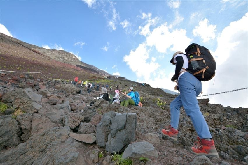 Para Pendaki Gunung Fuji