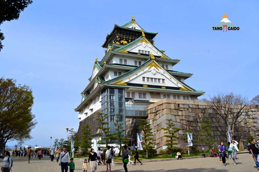 Osaka Castle (Kastil Osaka)