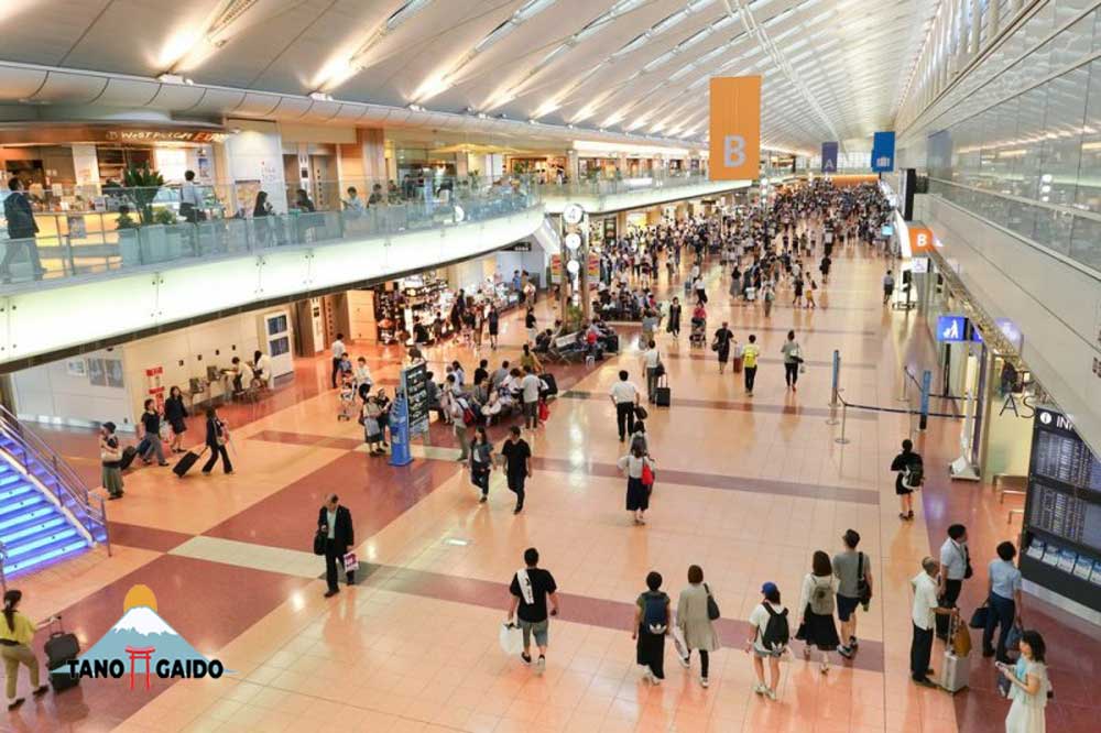 Suasana di Haneda Airport