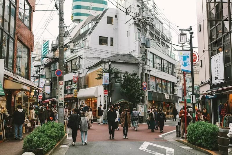 Suasana di shimokitazawa