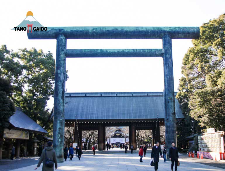 Gerbang Torii di Kuil Yasukuni Jinja