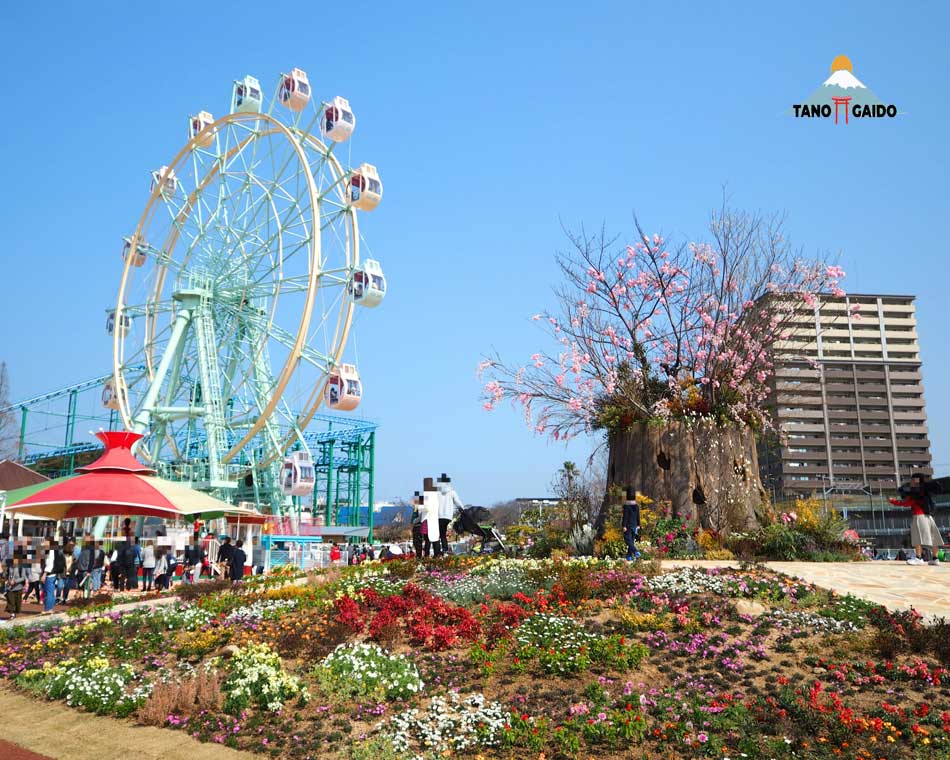 Suasana di Kashiikaen Amusement Park