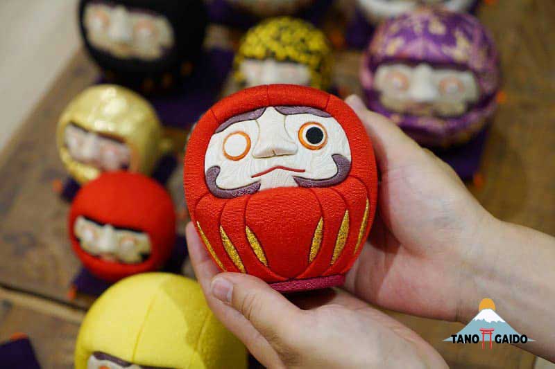 Daruma doll