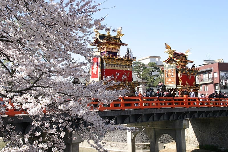 Festival Musim Semi Takayama