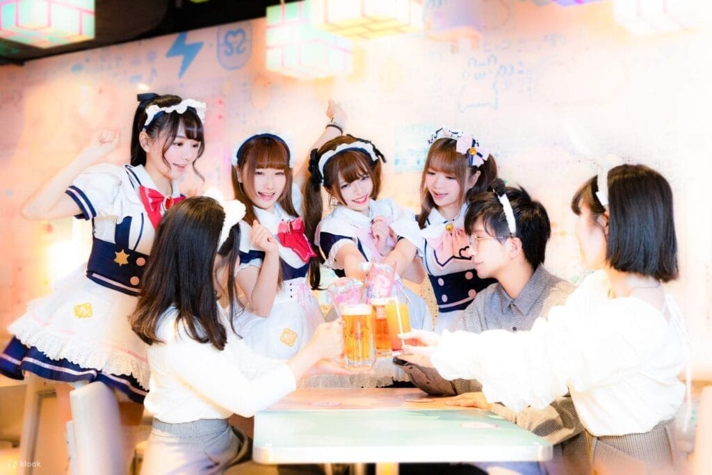 Suasana di Maid Cafe