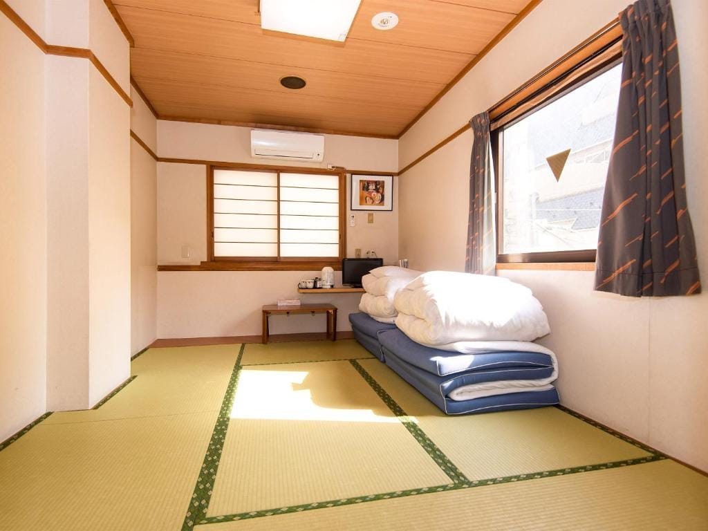 Sakura Ryokan