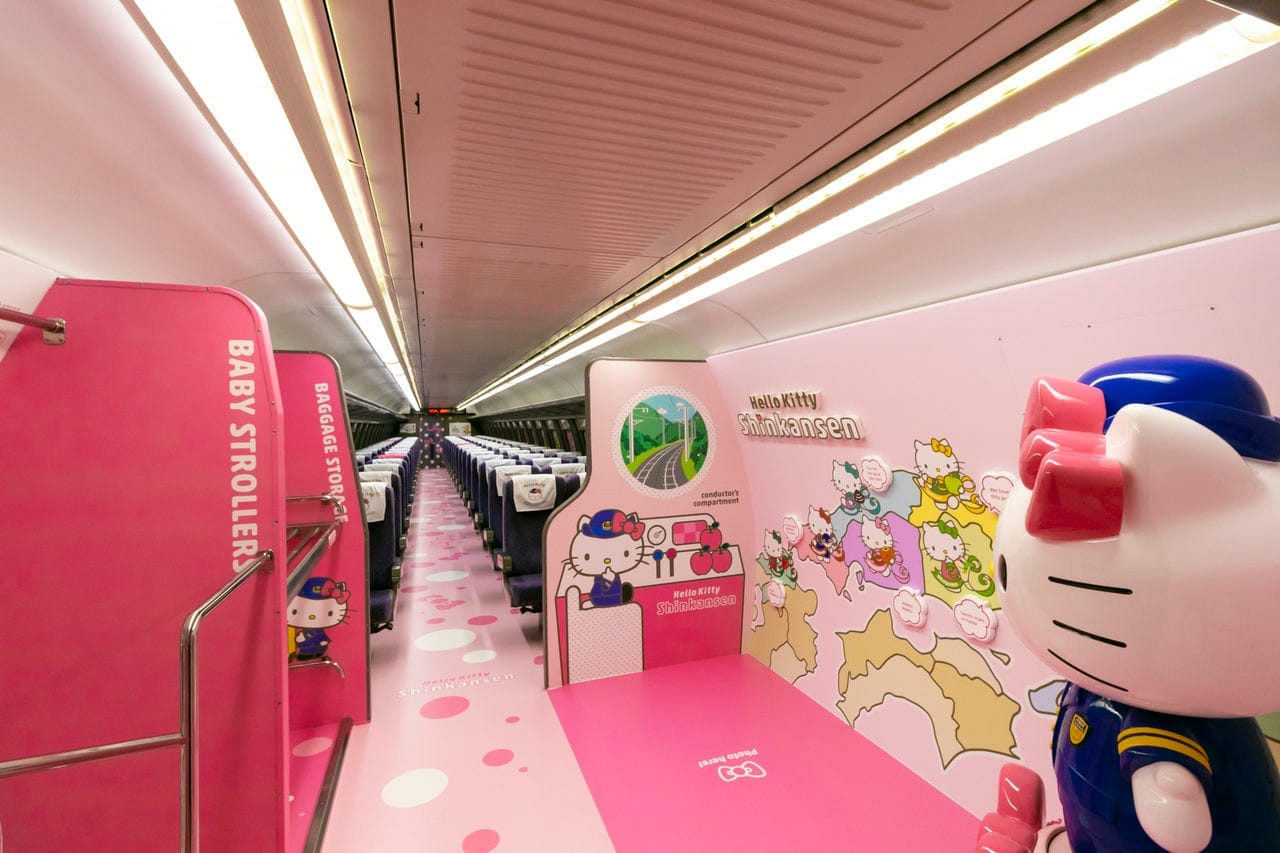 Hello Kitty Shinkansen