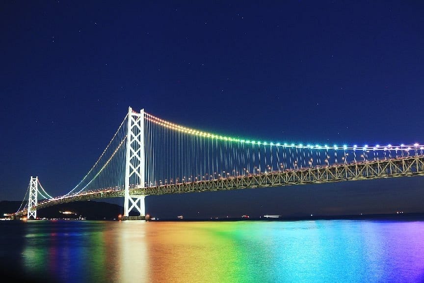 Pemandangan Malam di Jembatan Akashi Kaikyo