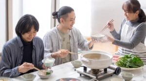 Etika Makan yang Sering Dilanggar