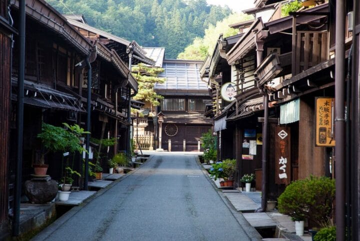 Paket Tour Jepang Musim Semi 2025 Pengalaman Tak Terlupakan
